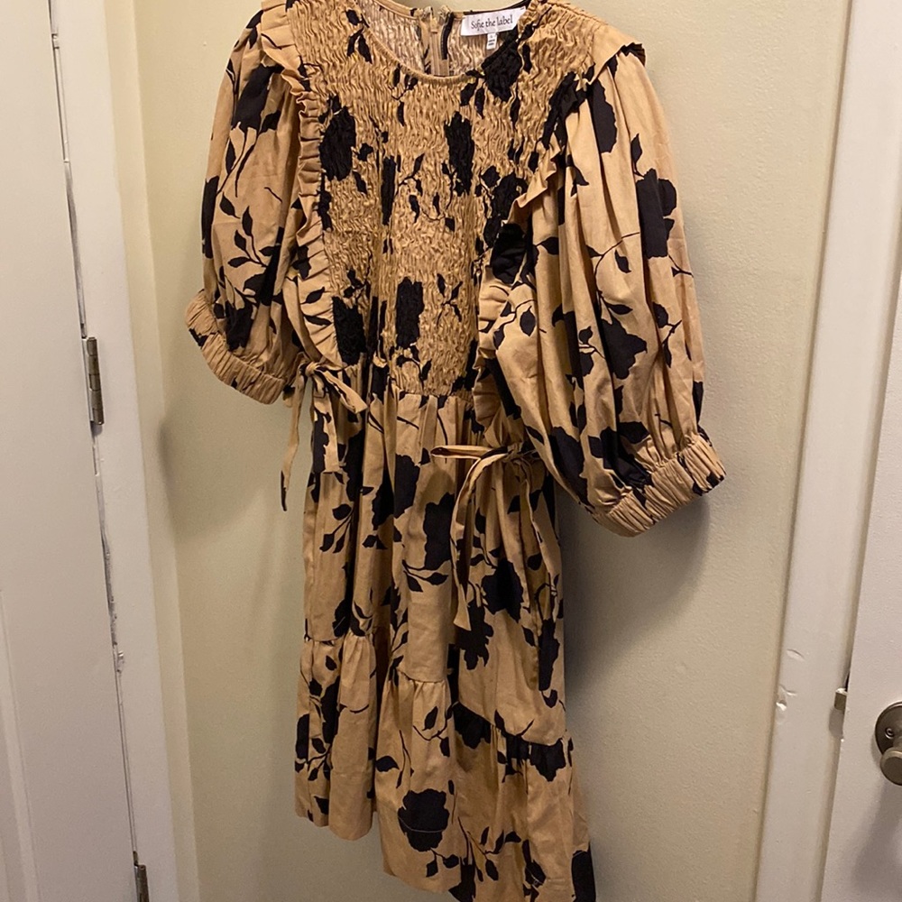 Sofie the Label Floral Smocked Dress - Picture 1 of 1